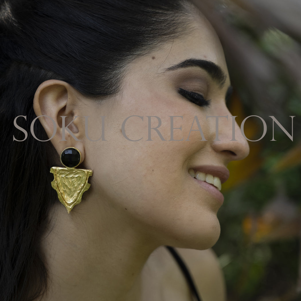 A Unique Designer Stud Earrings in Gold Plated