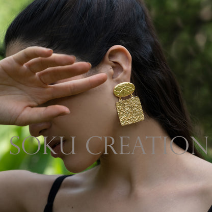Gold plated Designer Textured  Jewelry Set