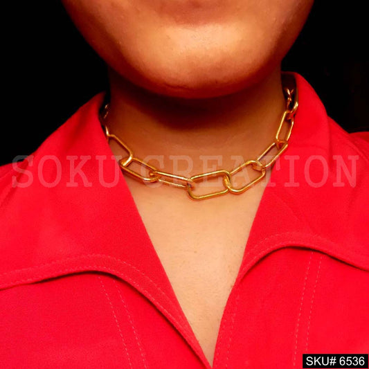 A Broad Cable Chain Choker in Gold Plated SKU6536