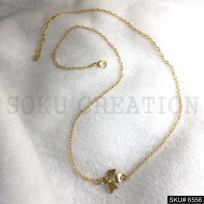Gold plated Plain Unique Flower Charm necklace SKU6556