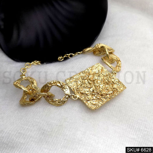 Hammered Design of Bracelet in Gold Plated SKU6628