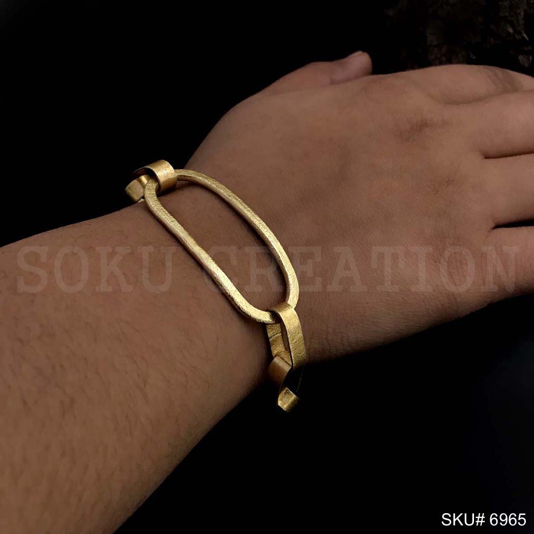 Statement Design of Bracelet in Gold Plated SKU6965