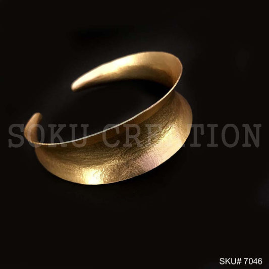 Gold Plated Curve Plain Statement Designer Cuff SKU7046