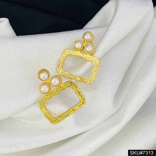 Fresh Water Pearl Gold plated Stud Earring SKU7313