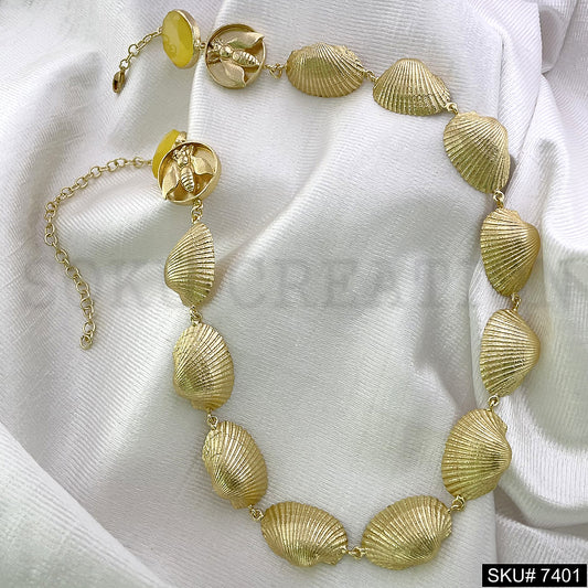 Gold plated shell Necklace SKU7401