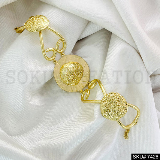 Beautiful Designer Bracelet in Gold Plated SKU7426