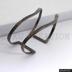 Silver & Metal Plated Delicate Statement Design of Unique Cuff SKU6531